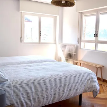 Amplia Y Comoda Casa En La Playa De Berria *