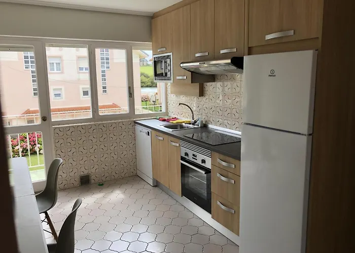 Amplia Y Comoda Casa En La Playa De Berria