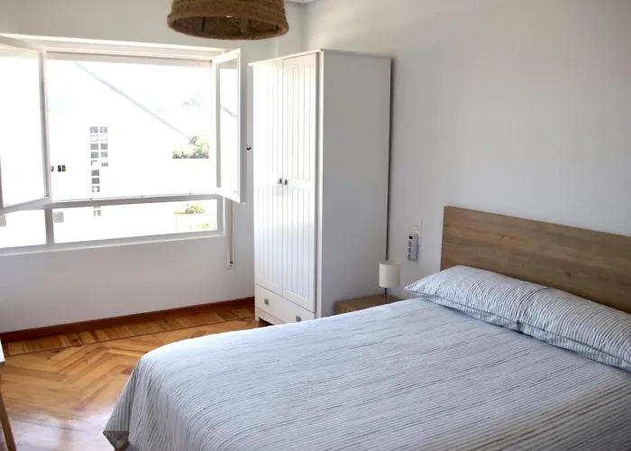 Amplia Y Comoda Casa En La Playa De Berria * Santoña