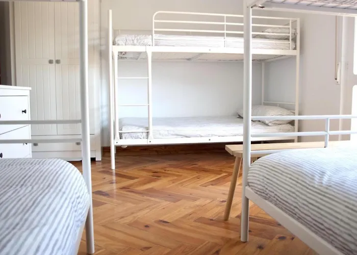 Amplia Y Comoda Casa En La Playa De Berria Hébergement de vacances