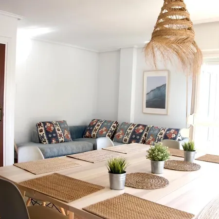 Amplia Y Comoda Casa En La Playa De Berria Дом отдыха Piedrahita (Cantabria)