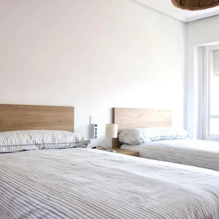 Amplia Y Comoda Casa En La Playa De Berria Дом отдыха *